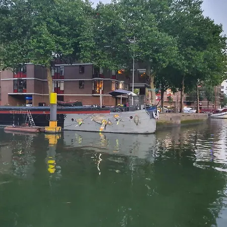 Houseboat Ботель Роттердам